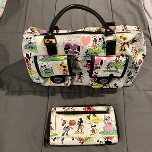 Disney purse and wallet used it once